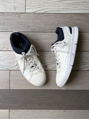 On Running Men's White Leather Court Shoe with Navy Trim size 10